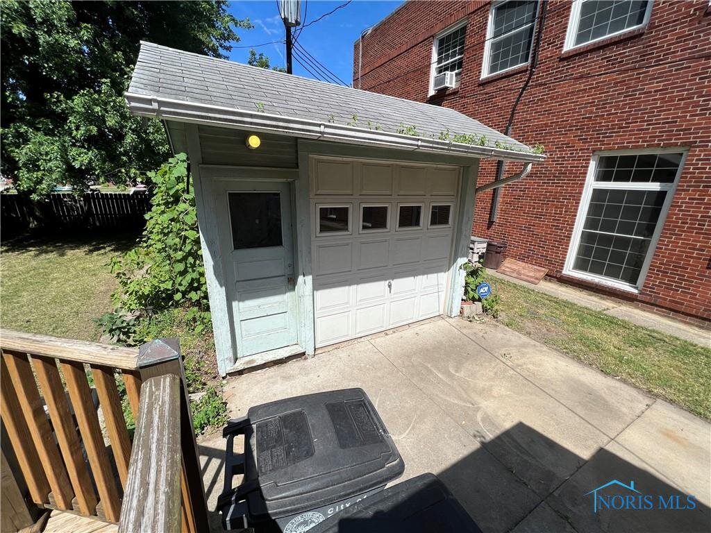 Image for MINIMUM BID AUCTION $42,000! 3943 Hoiles Ave