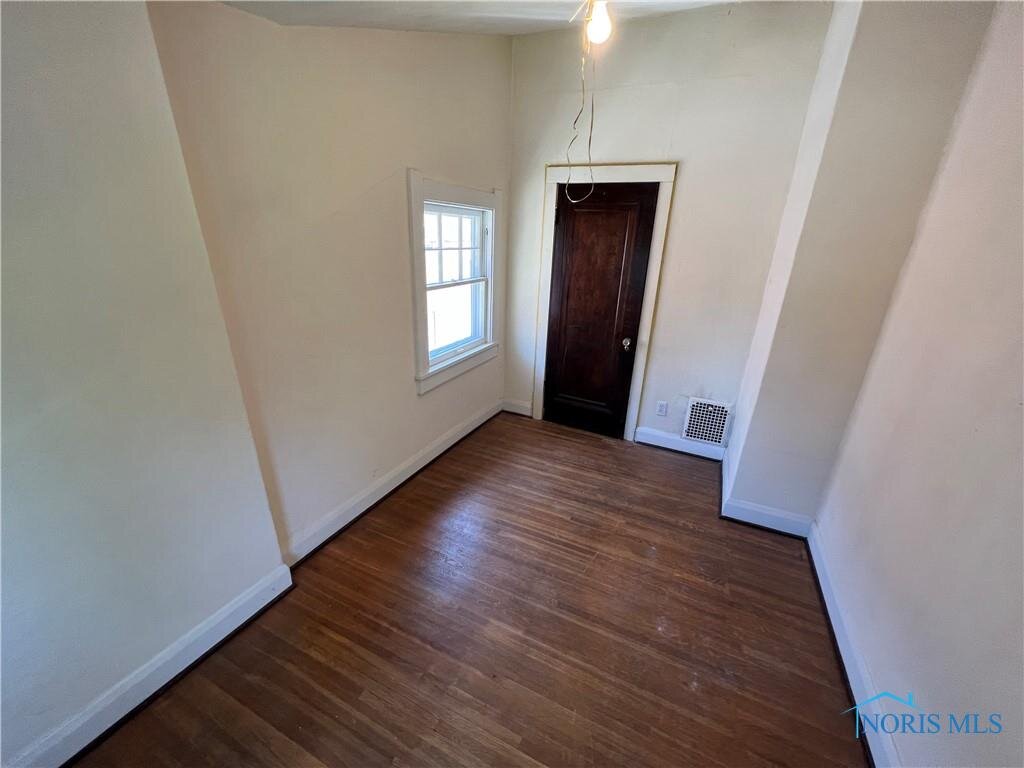 Image for MINIMUM BID AUCTION $42,000! 3943 Hoiles Ave