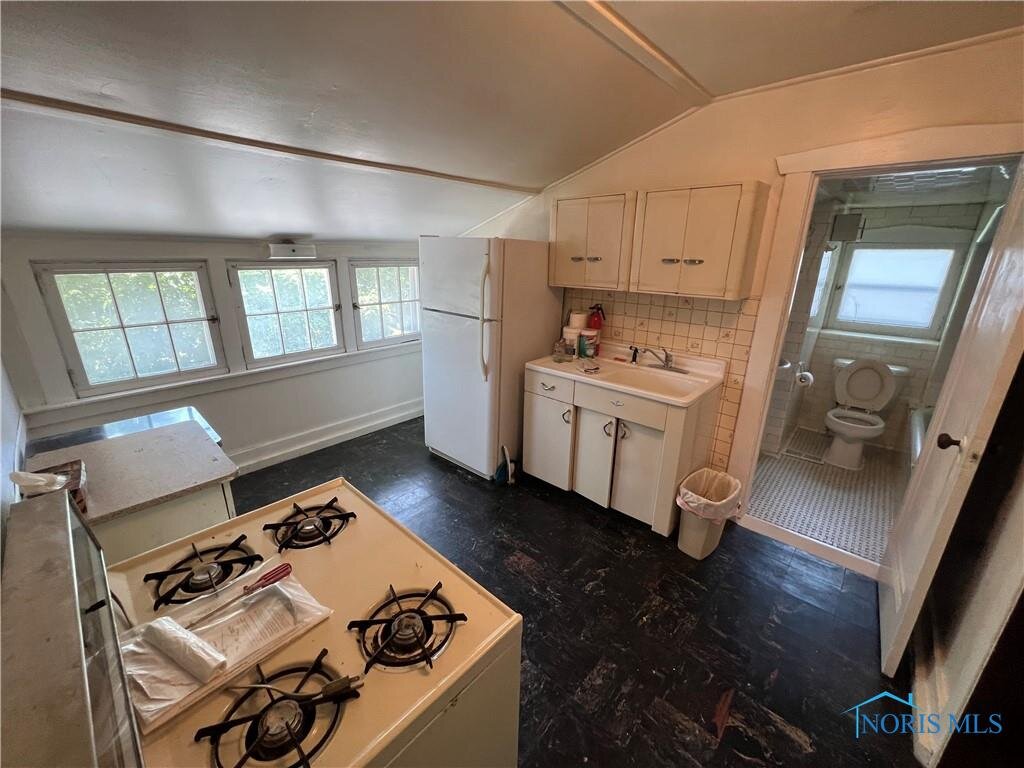 Image for MINIMUM BID AUCTION $42,000! 3943 Hoiles Ave