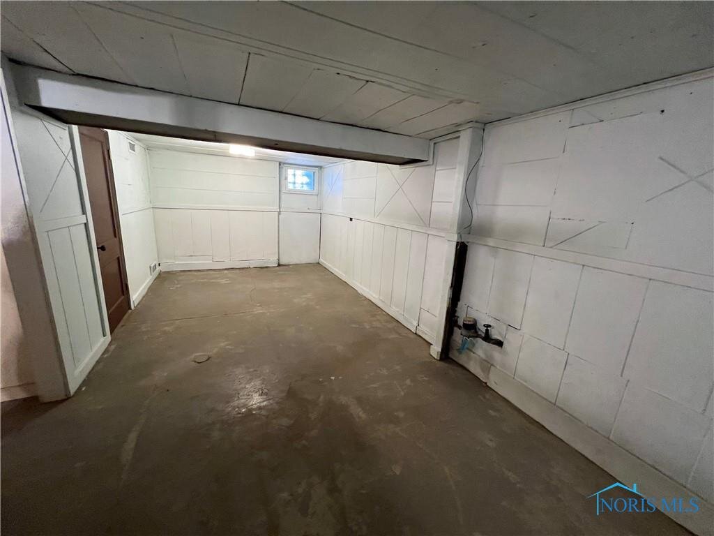 Image for MINIMUM BID AUCTION $42,000! 3943 Hoiles Ave