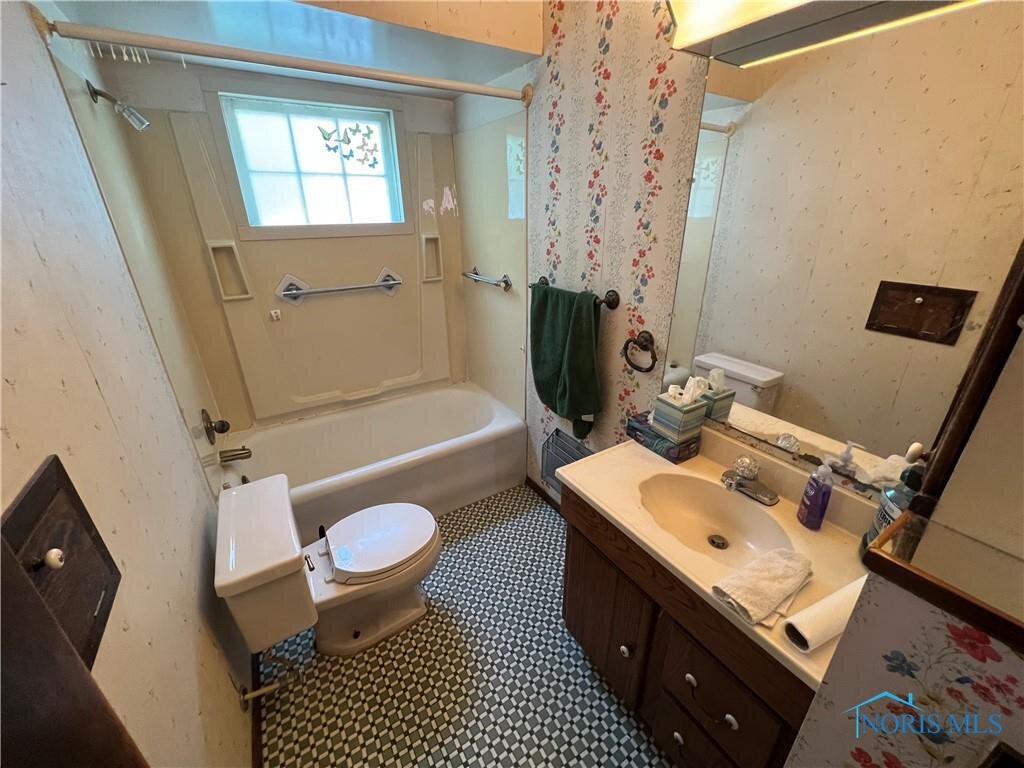 Image for MINIMUM BID AUCTION $42,000! 3943 Hoiles Ave