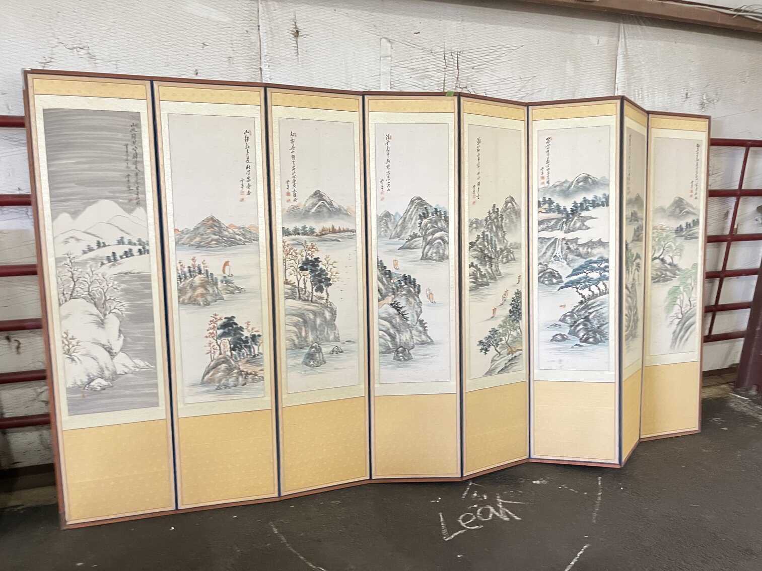 Image for Asian and Oriental Design Carpets, Asian and Italian-inspired Ceramics, Porcelain and China, Quality Glassware