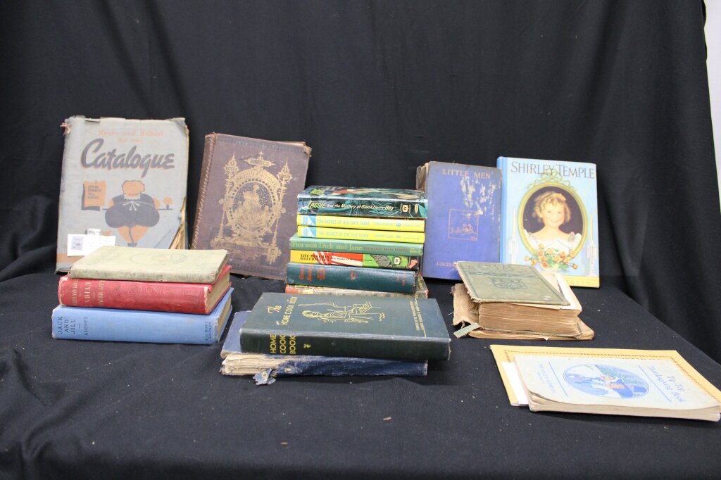 Image for Czech Glassware, Mccoy, Fenton, Hull Pottery, Van Briggle, Prints & More