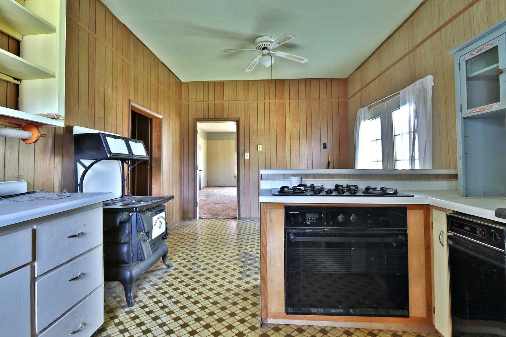 Image for Burrows Tracts Real Estate Online Only Residential Real Estate Auction 1043 7th Street, Pawnee City NE