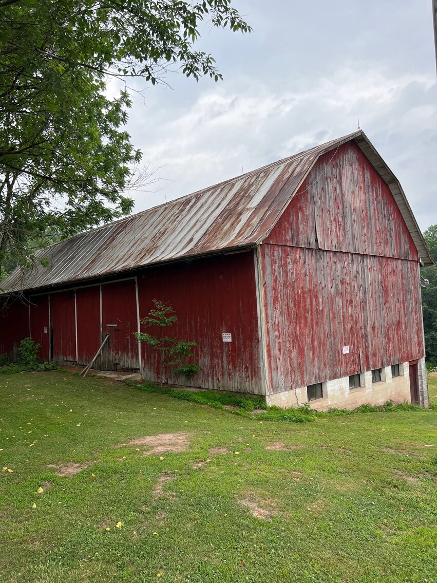 Image for Real Estate Auction - Fixer Upper Farmhouse on 37 acres with Barn