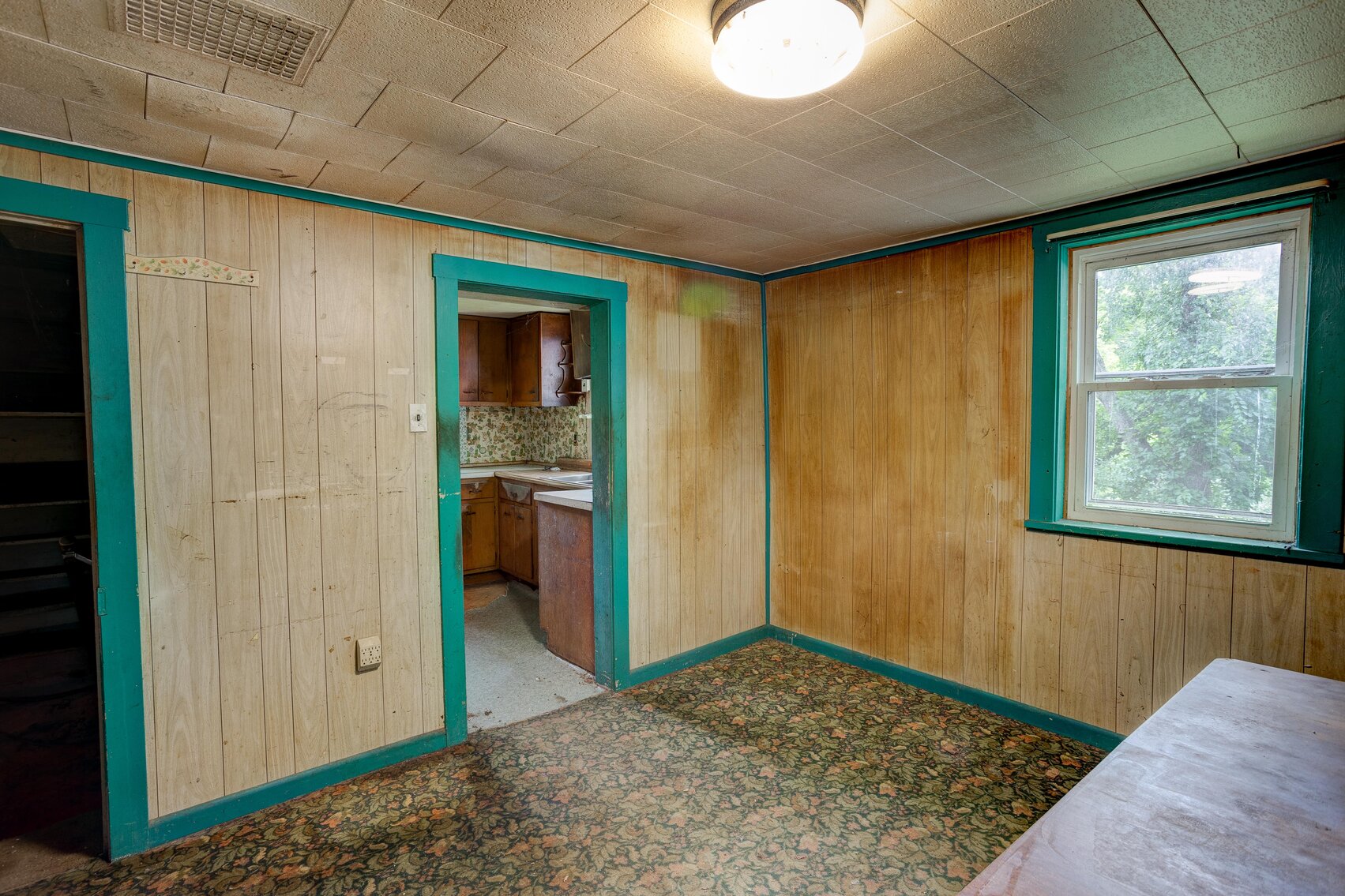 Image for Real Estate Auction - Fixer Upper Farmhouse on 37 acres with Barn