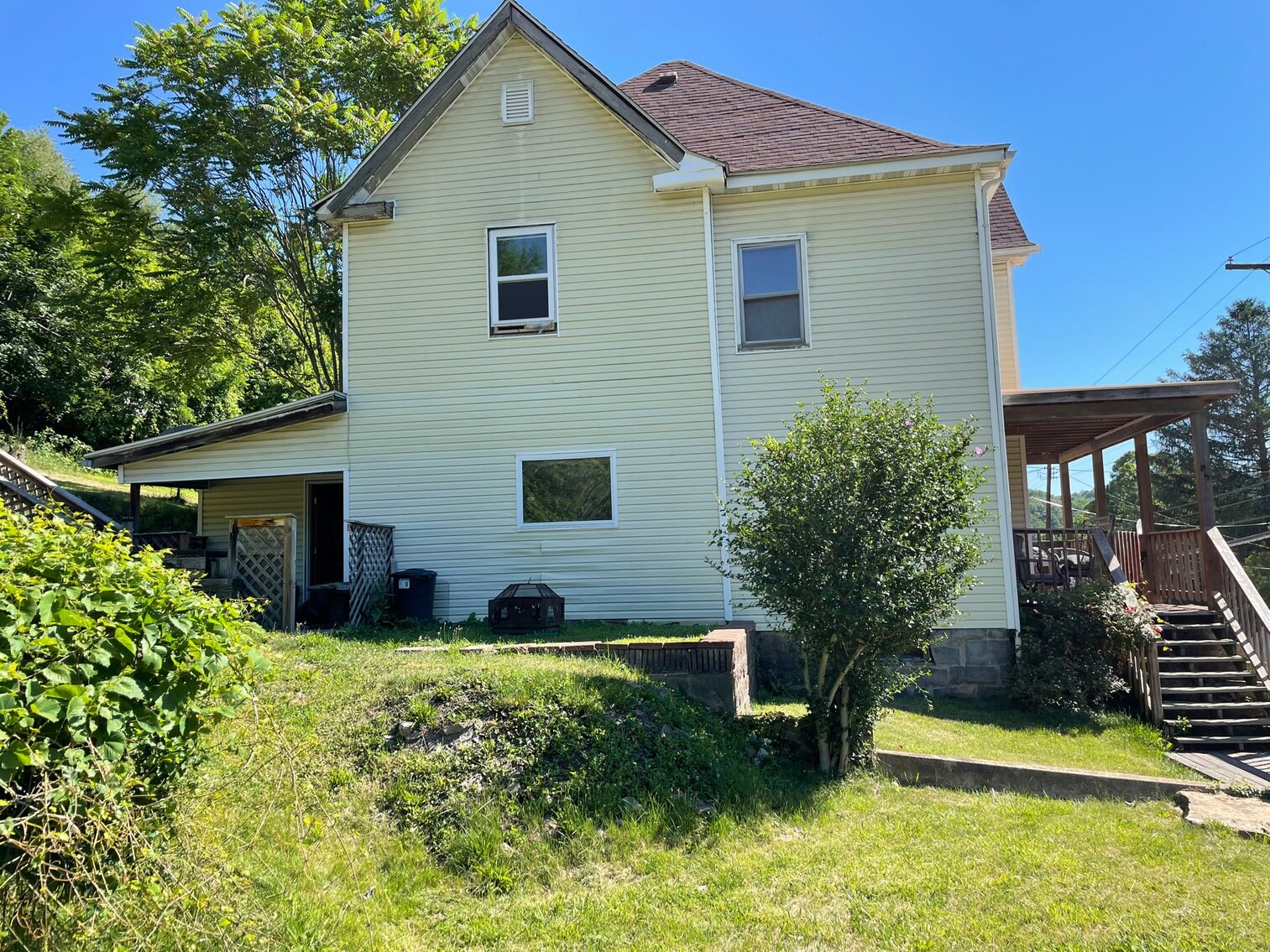 SOLD 3 Bedroom Home with 2 Lots Selling to the Highest Bidder