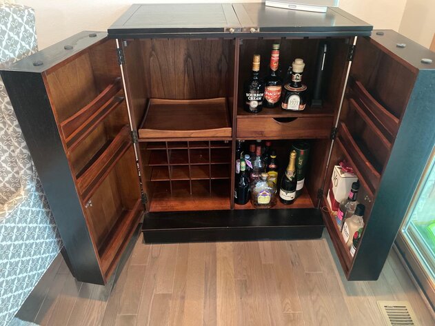 Image for Luxury Furniture, Tools / Yard Items, Bicycles, Home Decor, Glassware, Sporting Equipment, and Games (Secluded Ravine)