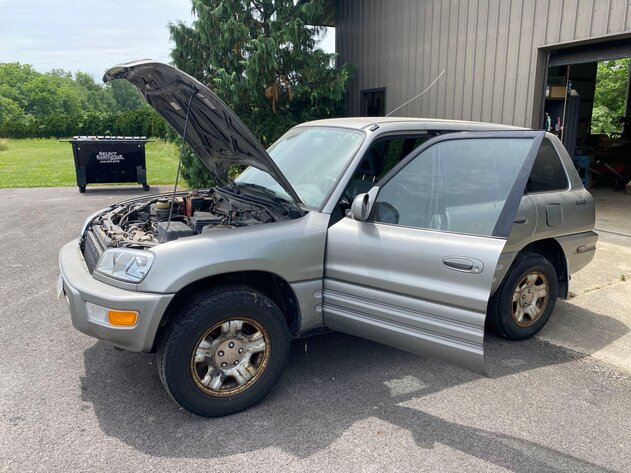 Image for Toyota Rav 4, Magnum Lawn Mower, Furniture, Home Decor, Camera's, Tools (SR 110)