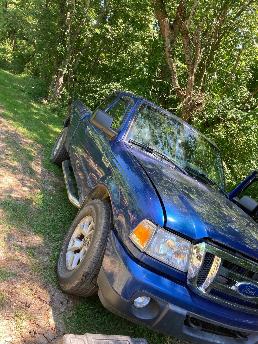 Image for Waynesburg, PA – Large Greene Co. Farm/Estate Auction! Tractors, Equipment, Guns, and more!