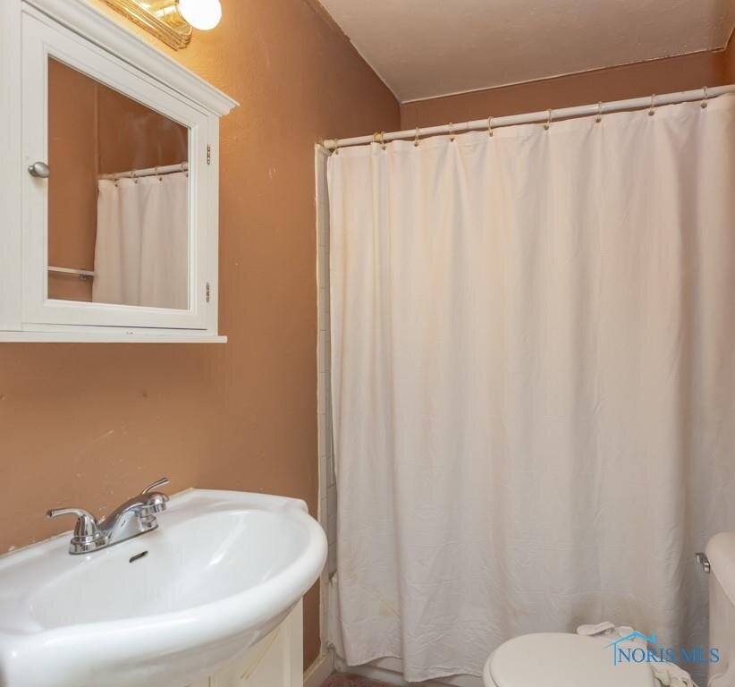 Image for MINIMUM BID AUCTION $79,000! 1924 Green Valley Dr