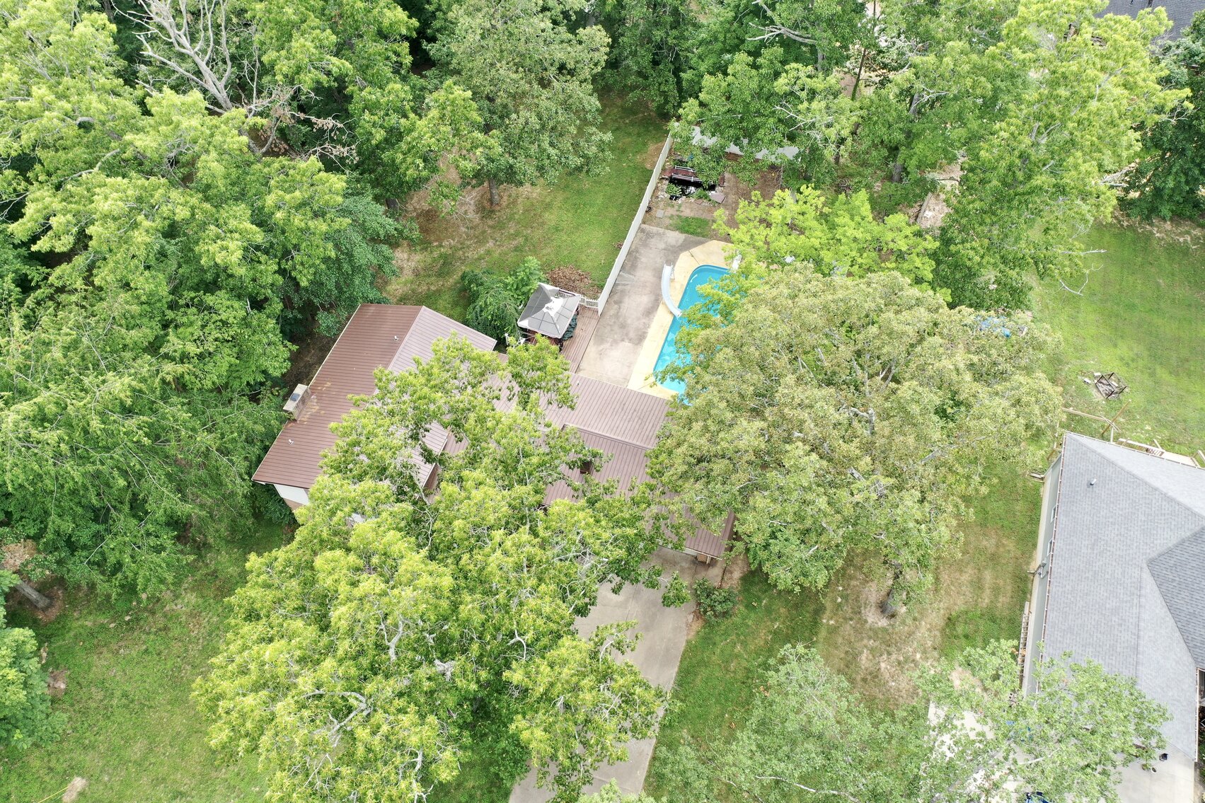 Image for 77 Deepwood Estate Auction