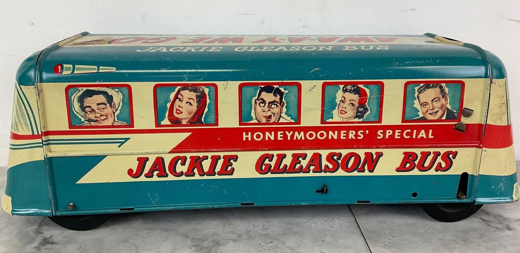 Image for Home and Décor | July 28, 2022 at 8:00 PM