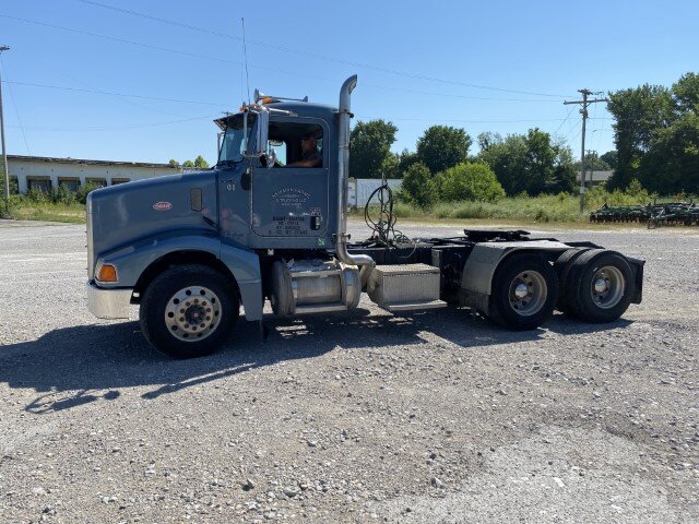 Image for 2006 Peterbilt 385