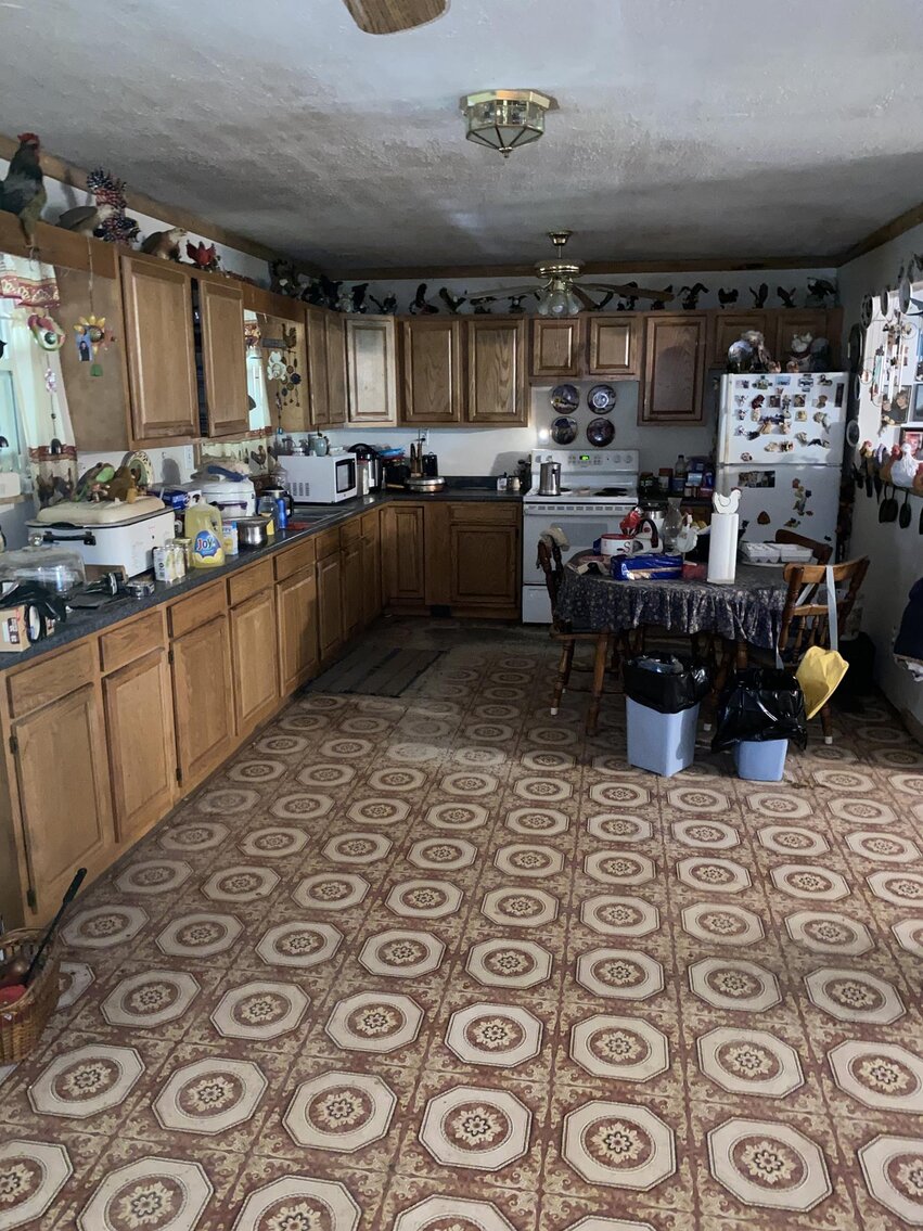 Image for SOLD $220,000 - 16-Acre Mini Farm with Home in Putnam County