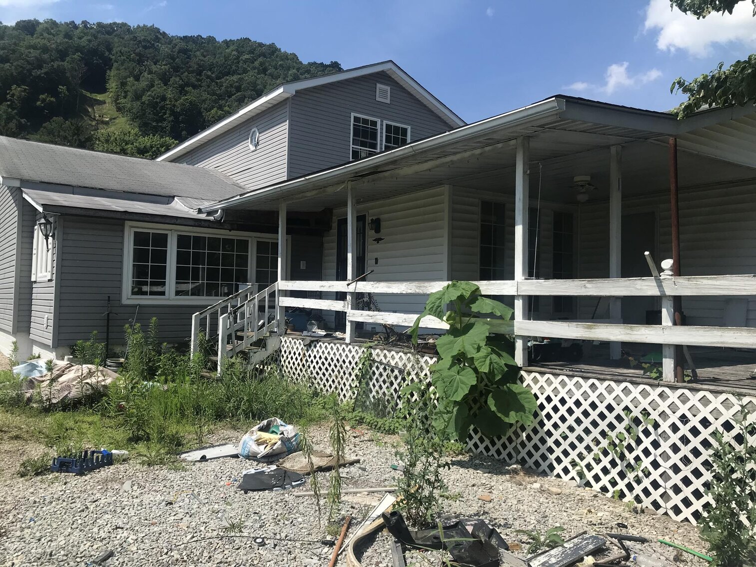 SOLD 49,500 4 Bedroom Home on the Kanawha River