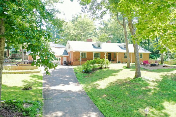 Image for Historic Elkin Charmer