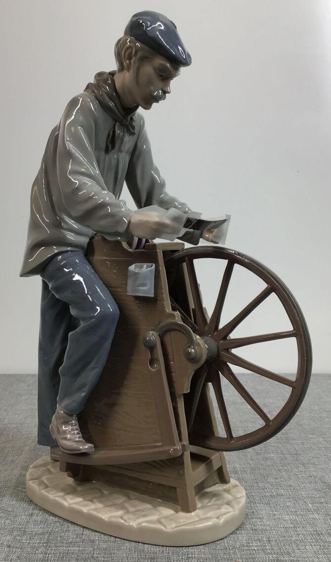 Image for Lladro | August 10, 2022 at 8:00 PM