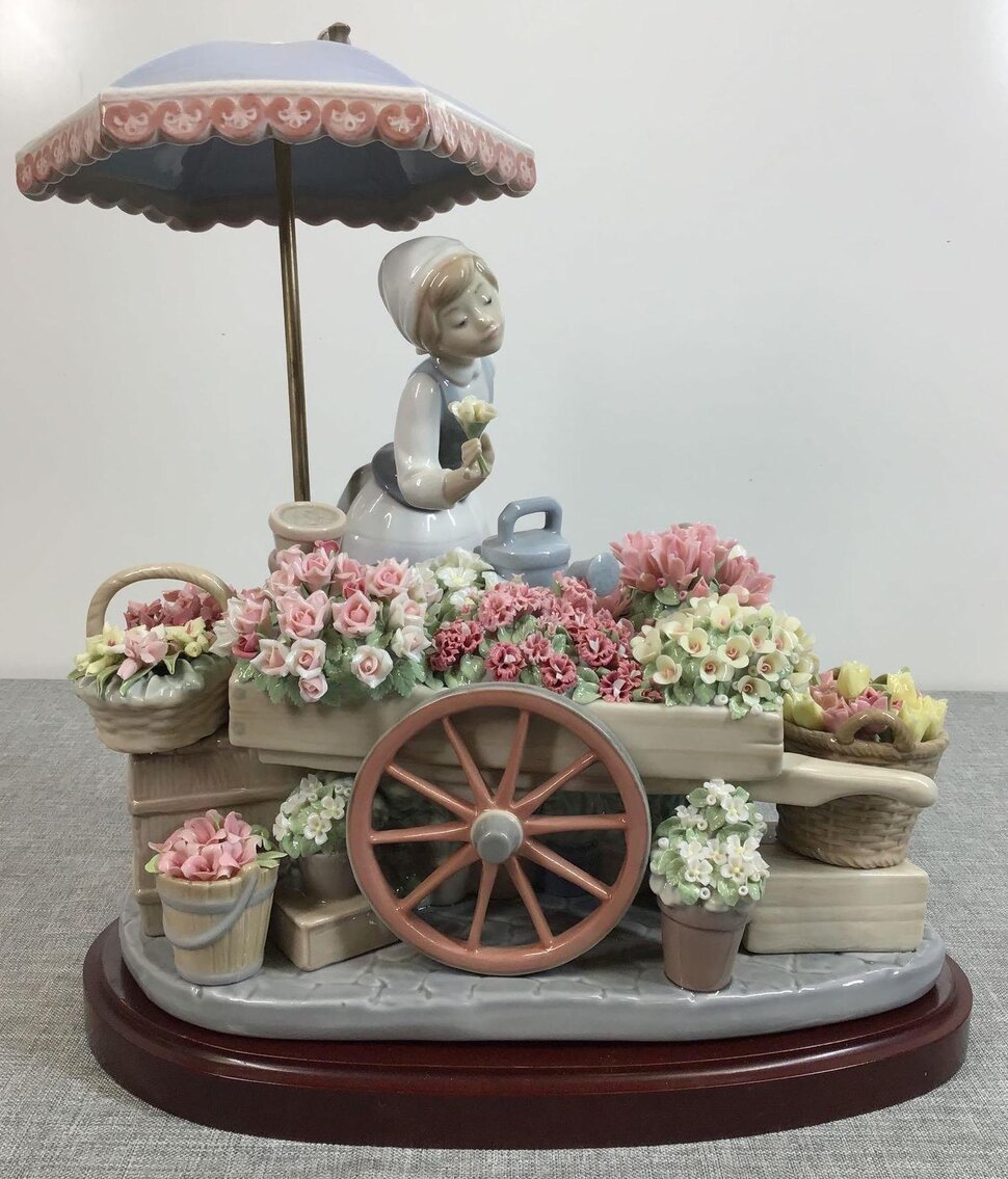 Image for Lladro | August 10, 2022 at 8:00 PM