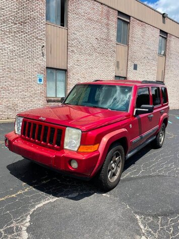 Image for 2006 Jeep Commander, Office / School Equipment and Furniture, Electronics, and Home Decor (Secor)