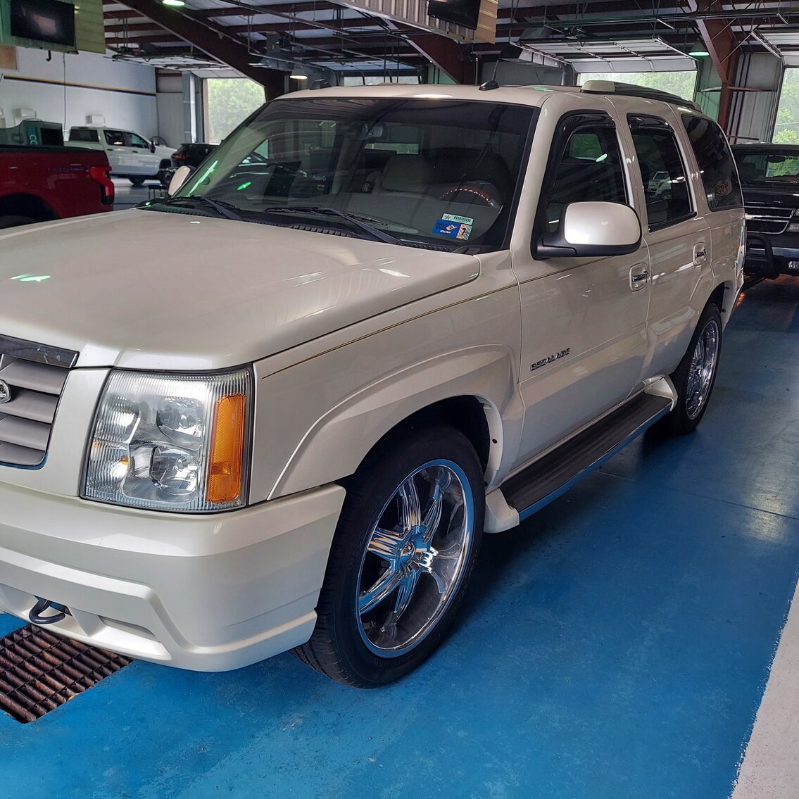 Image for Milton, WV - Vehicles, Farm Equipment, Antiques, Cast-Iron, and Tools