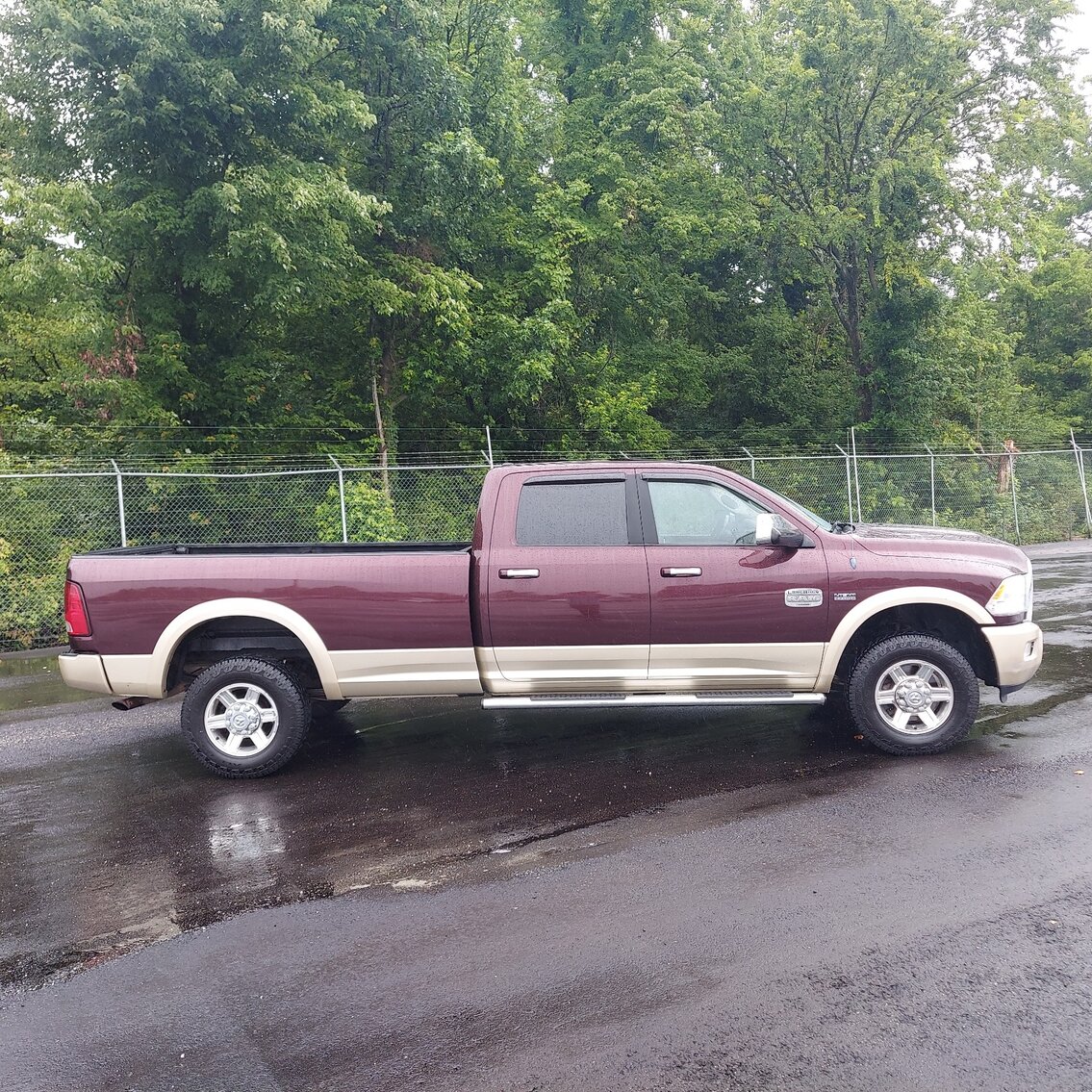 Image for Milton, WV - Vehicles, Farm Equipment, Antiques, Cast-Iron, and Tools