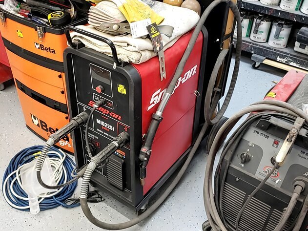 Image for Oak Grove Moving Sale