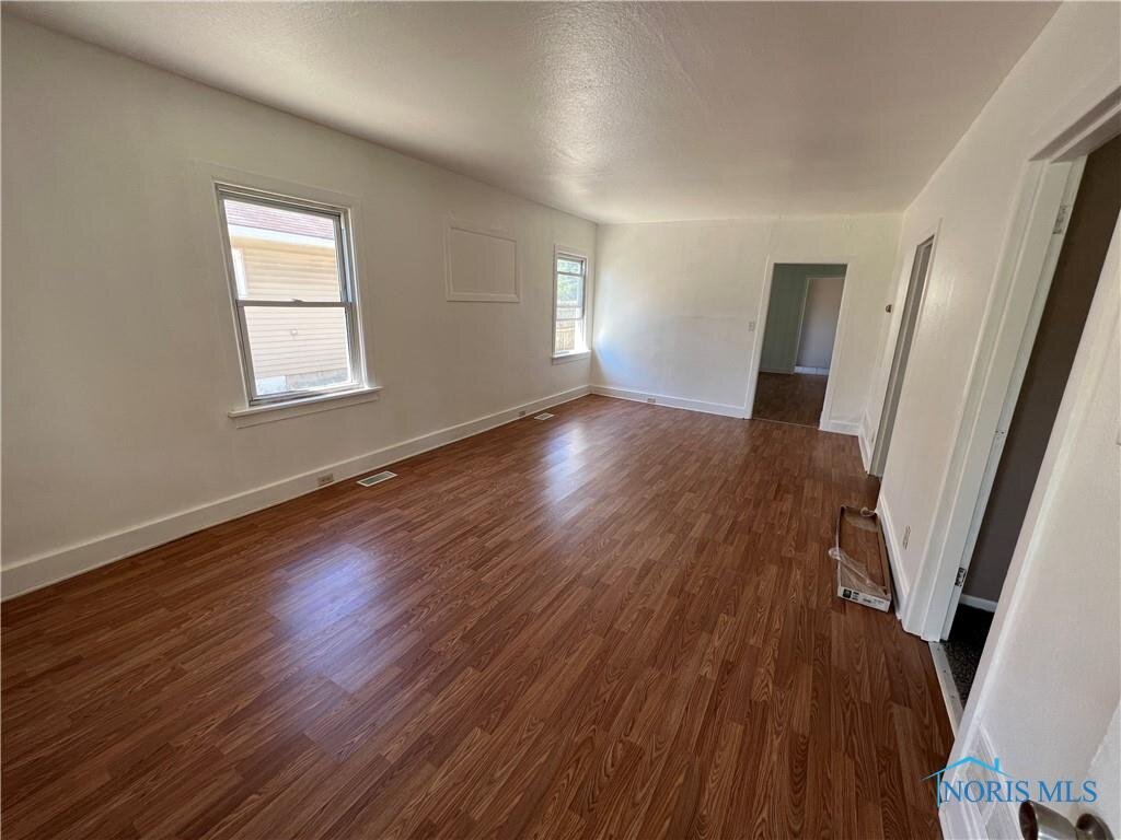 Image for MINIMUM BID AUCTION $39,000! 2039 Autokee St