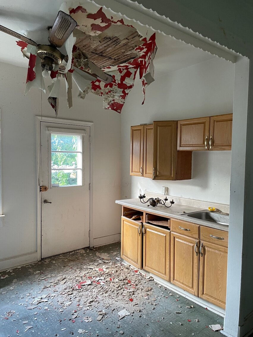 2711 Wilkens Ave 21223