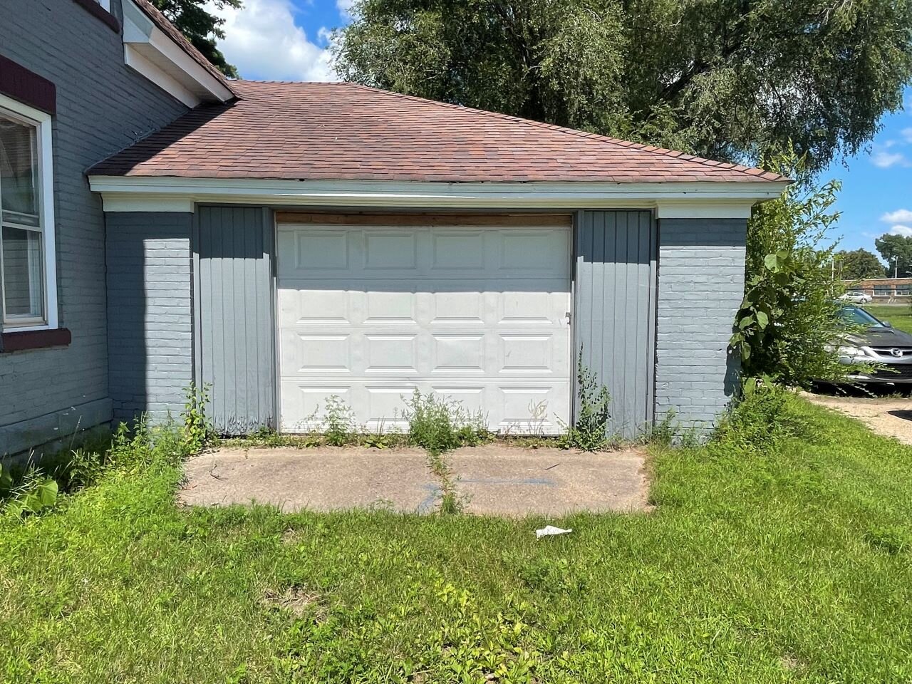 CASH ONLY Real Estate Located at 19 5th Street Clintonville