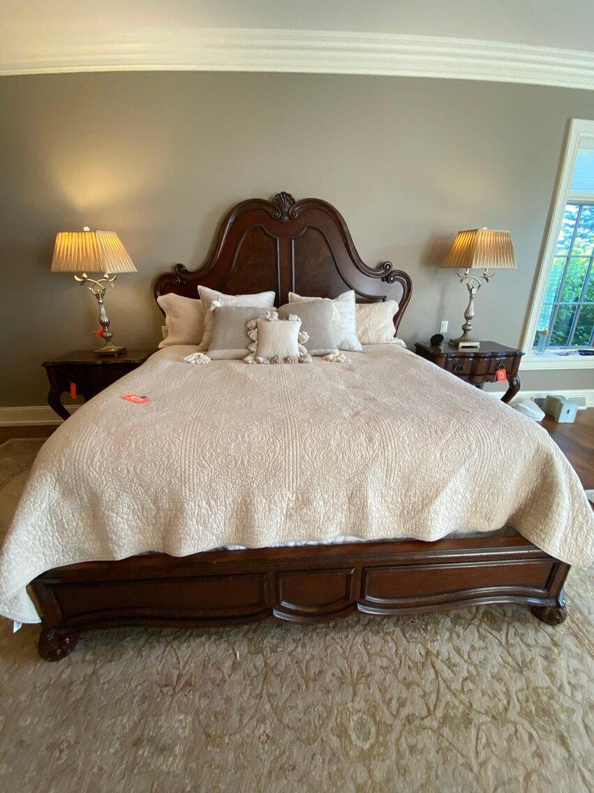 Image for Furniture, collectibles, household-Manitowoc