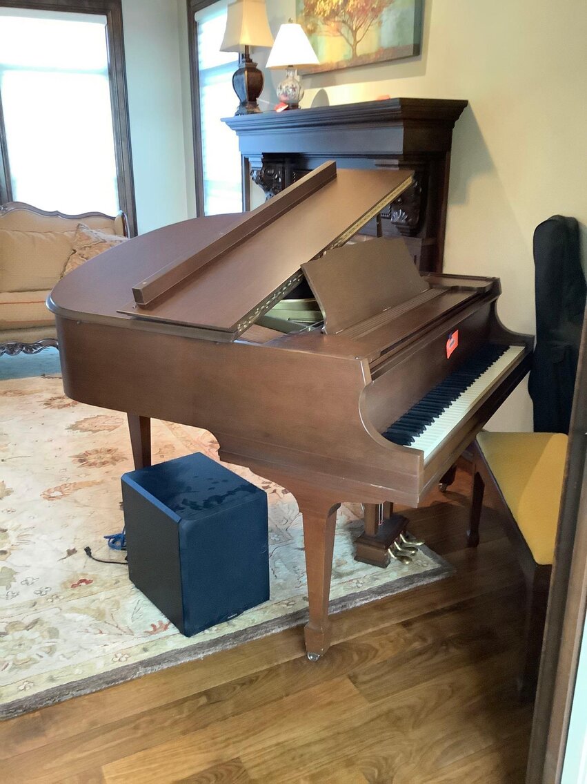 Image for Furniture, collectibles, household-Manitowoc