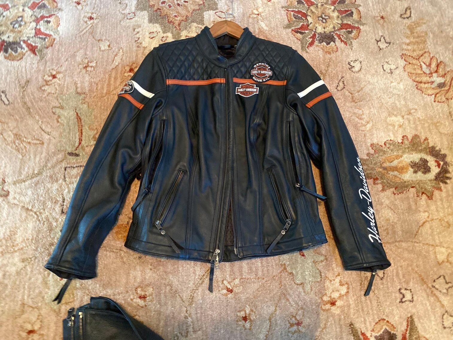 Image for Furniture, collectibles, household-Manitowoc