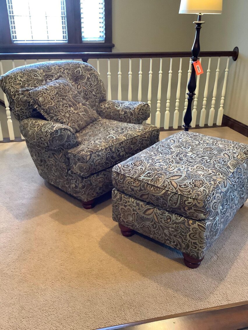 Image for Furniture, collectibles, household-Manitowoc