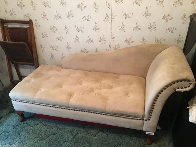 Image for Ford Edge, Electronics, Furniture, Home Decor, Outdoor Items, Tools/Auto Items, Comic Books (Weckerly)