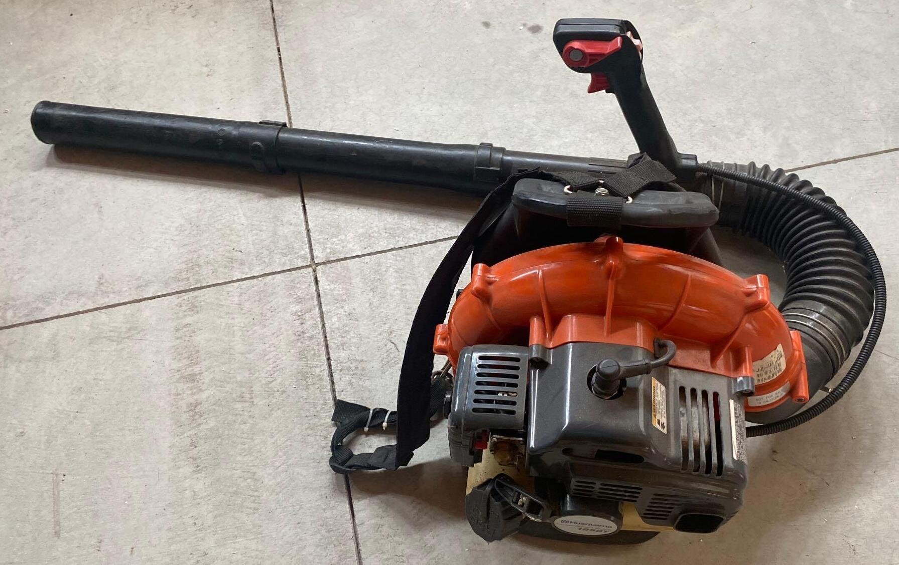 Image for Ford Edge, Electronics, Furniture, Home Decor, Outdoor Items, Tools/Auto Items, Comic Books (Weckerly)