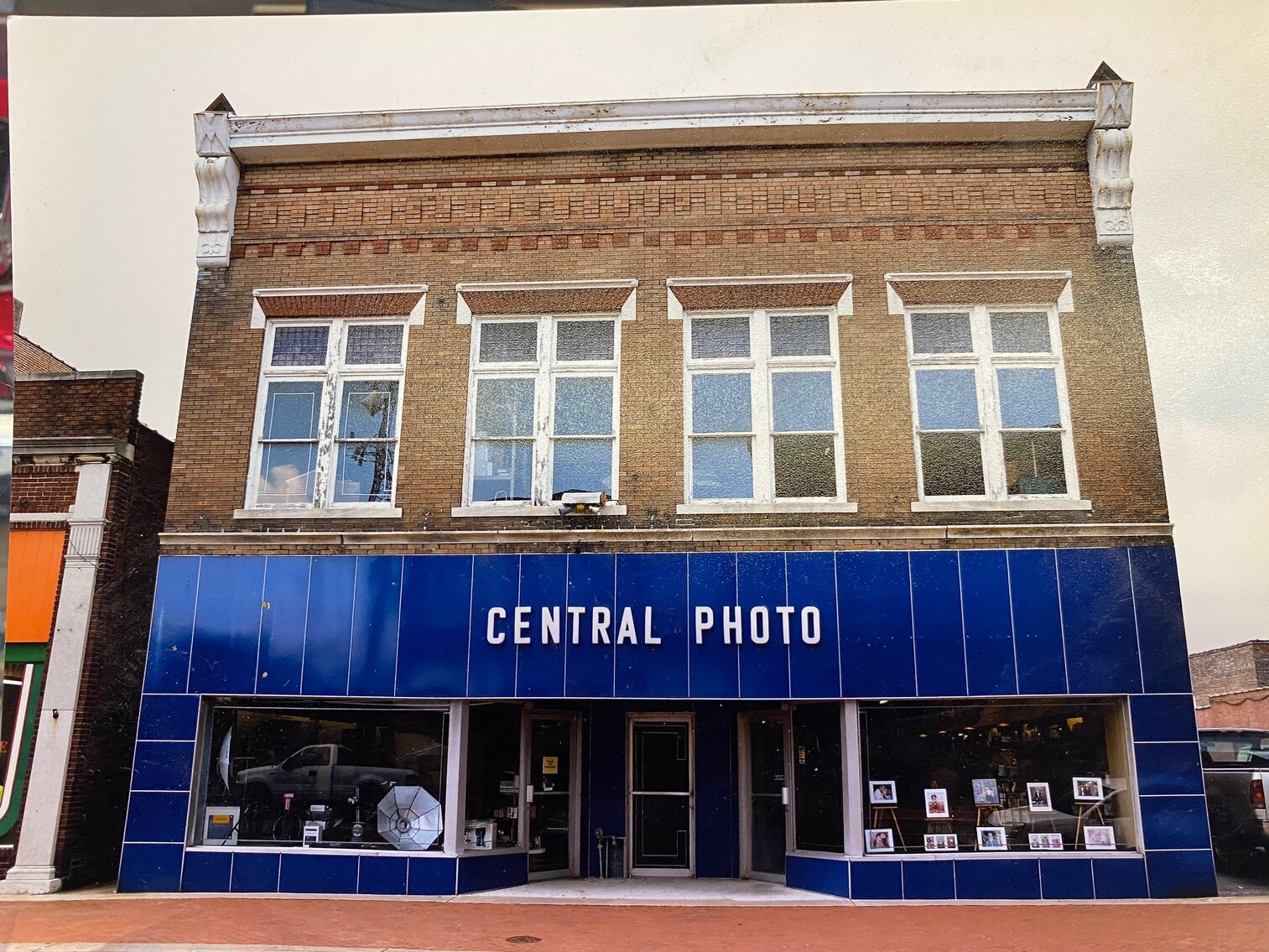 Image for ABSOLUTE ESTATE AUCTION 618 & 620 BROADWAY PADUCAH