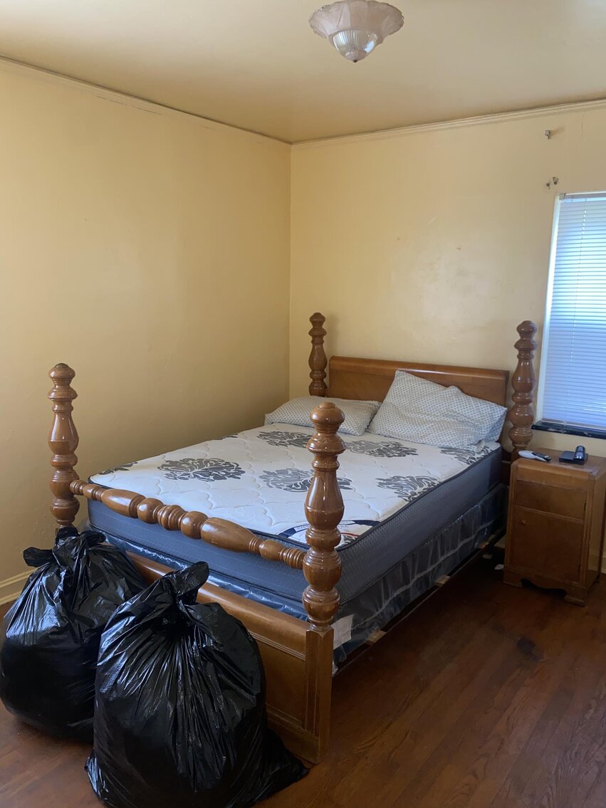 Image for SOLD $33,000 - 3 Bedroom in a Nice Neighborhood Selling to the Highest Bidder