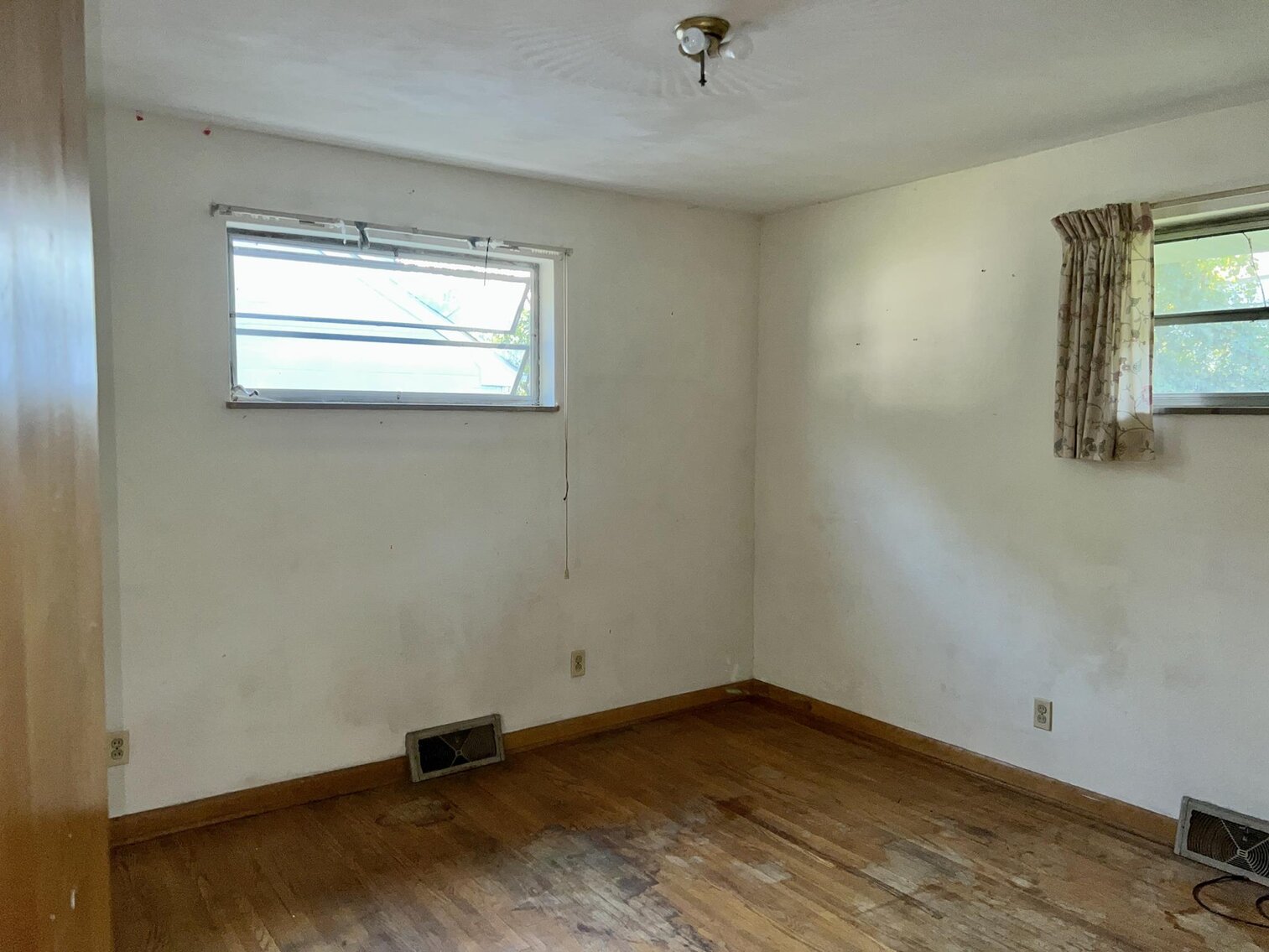 Image for SOLD $85,250 - 4-Bedroom Brick Home