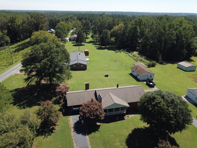 Image for House, Acres & Buildings, Southern Davie County