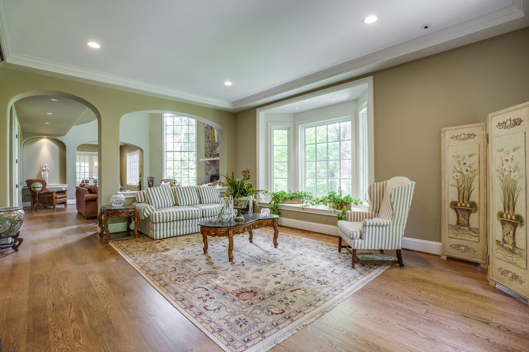 Image for 15,000 SF Luxury Springfield Mansion, Downsizing Online Auction