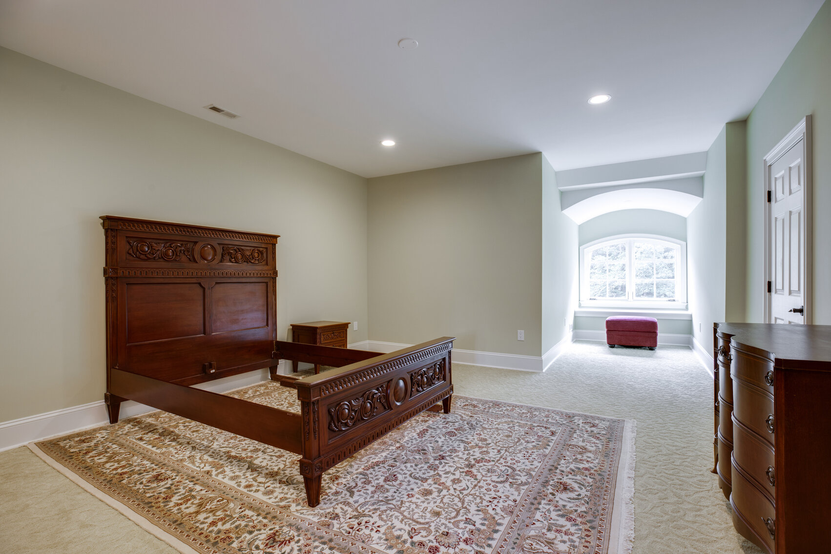 Image for 15,000 SF Luxury Springfield Mansion, Downsizing Online Auction