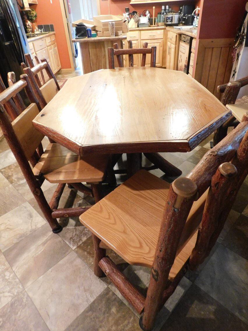 Image for Cowen, WV – Large Outbuilding, Amish Furniture, Tools, Antiques, Decorations, and More!