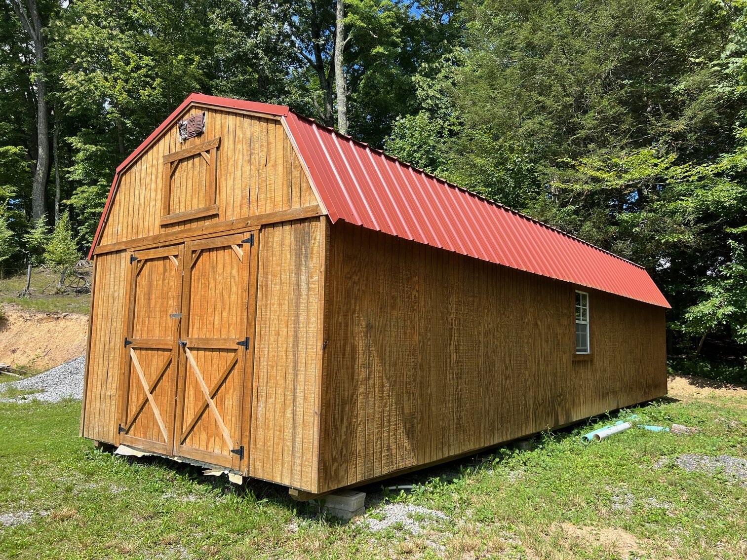 Image for Cowen, WV – Large Outbuilding, Amish Furniture, Tools, Antiques, Decorations, and More!