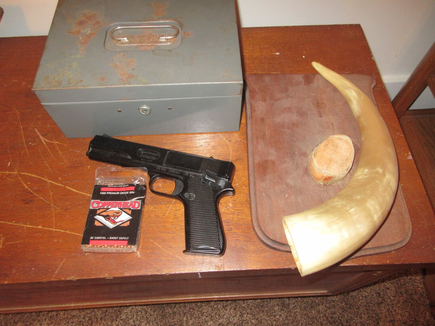 Image for Washington, PA – Estate of Raymond Plants: Quality Furniture, Roseville Pottery, Glassware, Collectibles, and More!