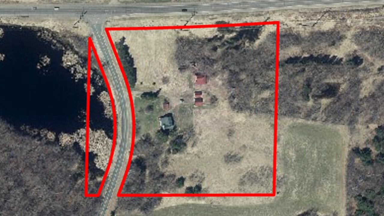 Image for Well-Kept Hobby Farm on 8+ Acres- Live & Online Real Estate Auction