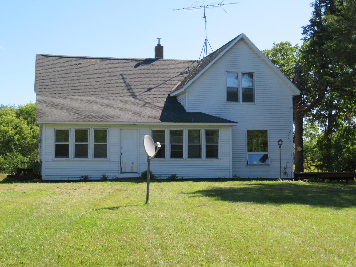 Image for Well-Kept Hobby Farm on 8+ Acres- Live & Online Real Estate Auction