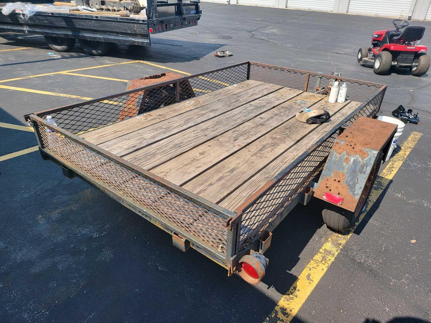 Image for Furniture, collectibles, household-Main front half