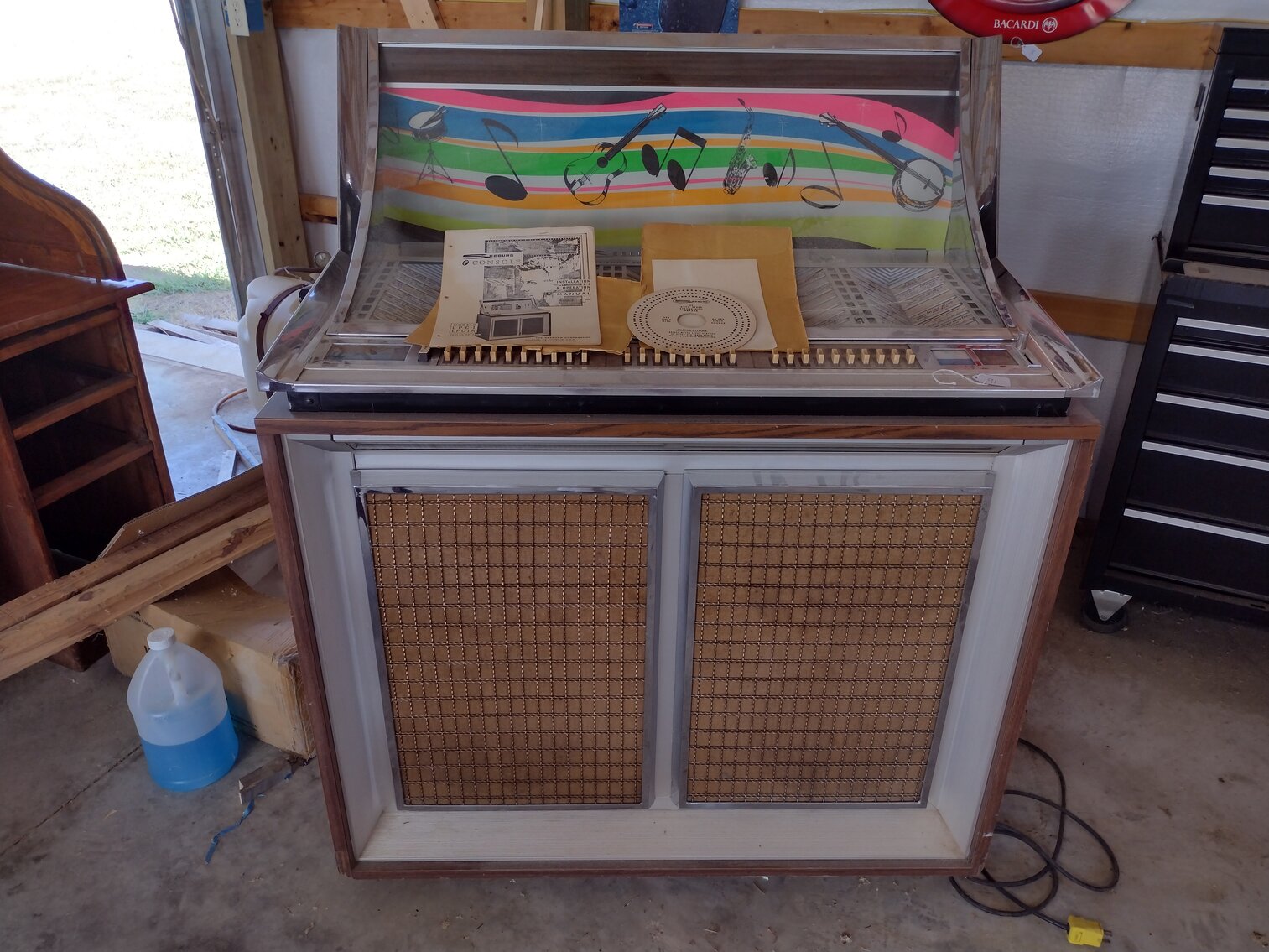 '79 MGB Roadster, Guns, Jukebox, Hustler Lawnmower, Advertising Memorabilia, Furniture and much more! Online only auction! photo 3