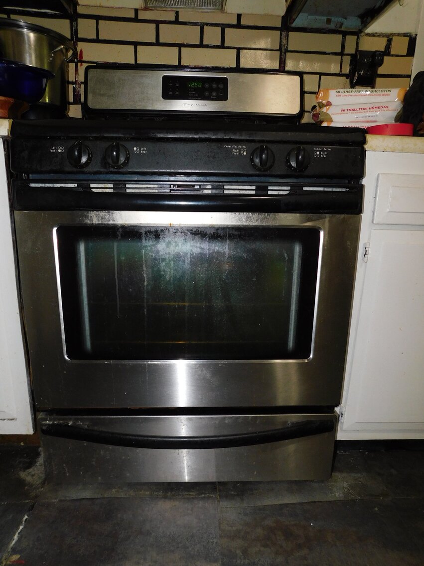 Image for Mannington, WV – Estate of James Saurborn: ’66 Thunderbird, ’06 Ford F-150, Antiques, Household Items, and More!